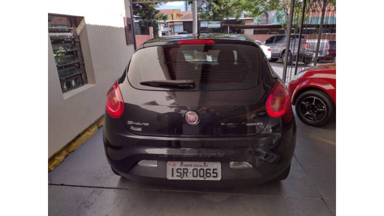 FIAT - BRAVO - 2011/2012 - Preta - R$ 45.000,00