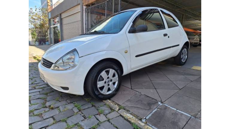 FORD - KA - 2002/2002 - Branca - R$ 15.900,00