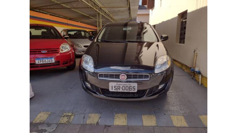 FIAT - BRAVO - 2011/2012 - Preta - R$ 45.000,00