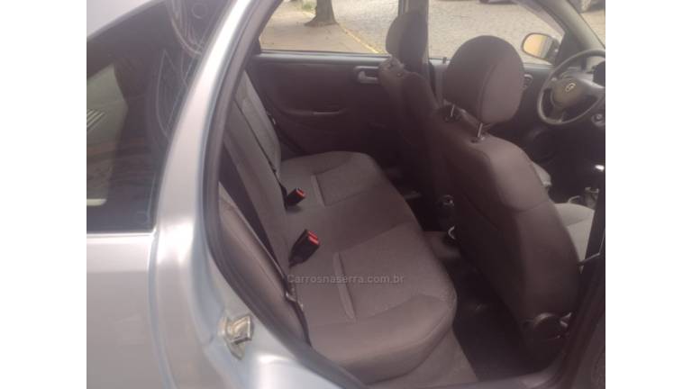 CHEVROLET - CORSA - 2009/2009 - Prata - R$ 27.000,00