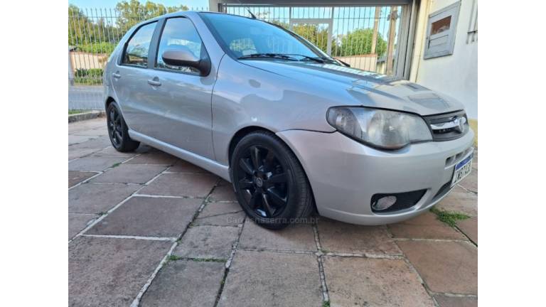 FIAT - PALIO - 2007/2007 - Prata - R$ 26.900,00