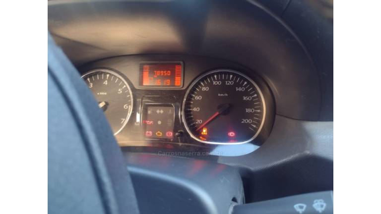 RENAULT - DUSTER - 2013/2014 - Branca - R$ 53.000,00