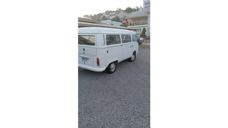 VOLKSWAGEN - KOMBI - 2005/2005 - Branca - R$ 35.000,00