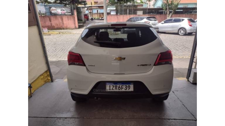 CHEVROLET - ONIX - 2019/2019 - Branca - R$ 59.000,00