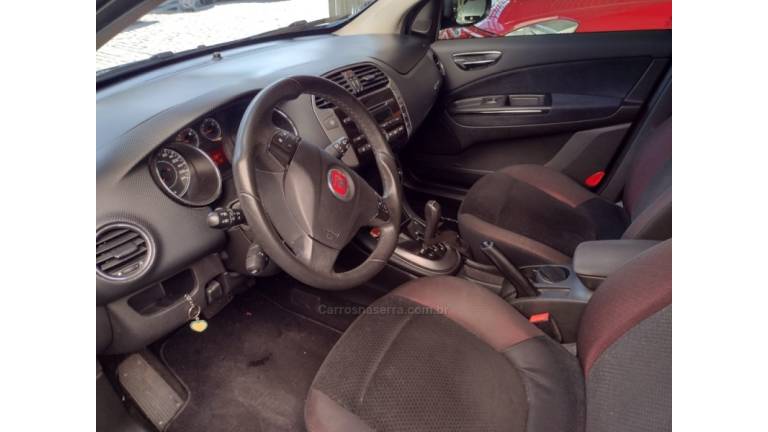 FIAT - BRAVO - 2011/2012 - Preta - R$ 45.000,00