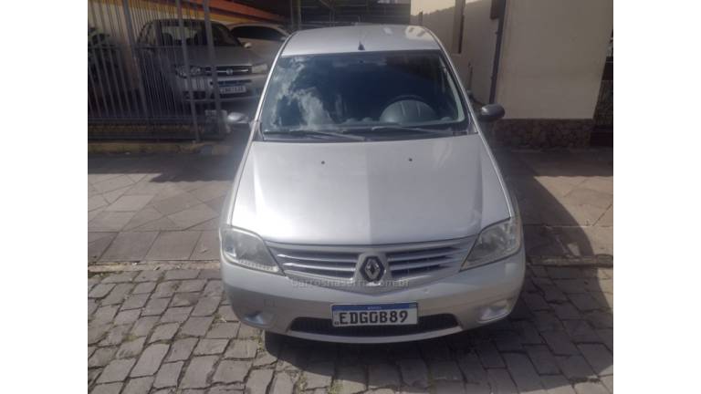 RENAULT - LOGAN - 2008/2009 - Prata - R$ 23.000,00