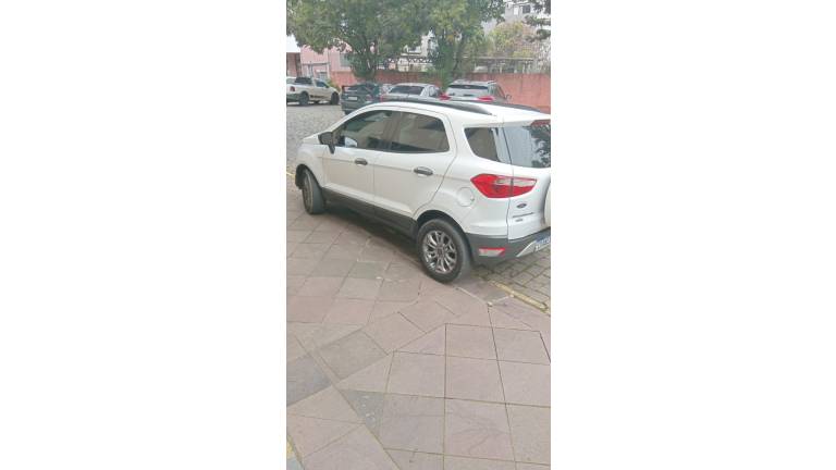 FORD - ECOSPORT - 2016/2016 - Branca - R$ 66.000,00