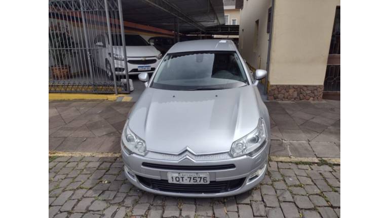 CITROËN - C5 - 2010/2010 - Prata - R$ 35.000,00