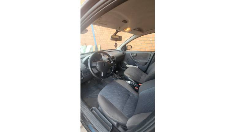 CHEVROLET - MONTANA - 2010/2010 - Preta - R$ 33.000,00