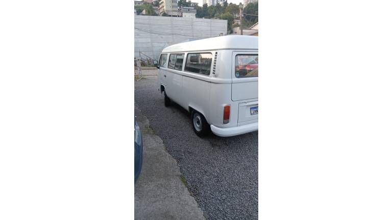 VOLKSWAGEN - KOMBI - 2005/2005 - Branca - R$ 35.000,00