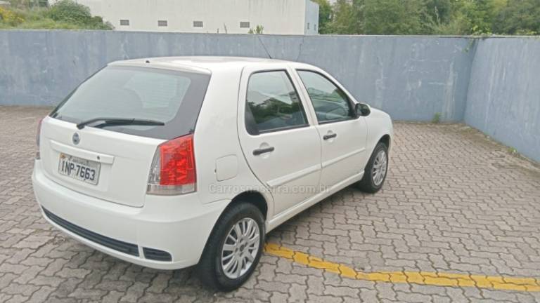 FIAT - PALIO - 2007/2007 - Branca - R$ 24.500,00