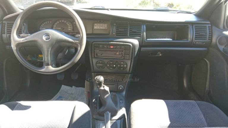 CHEVROLET - VECTRA - 2000/2000 - Branca - R$ 18.500,00