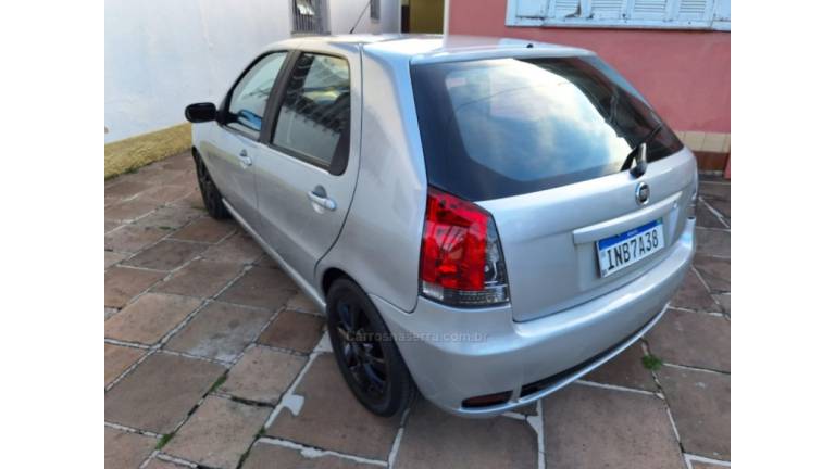 FIAT - PALIO - 2007/2007 - Prata - R$ 26.900,00