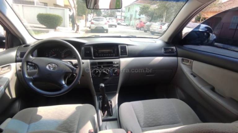 TOYOTA - COROLLA - 2004/2004 - Preta - R$ 33.500,00