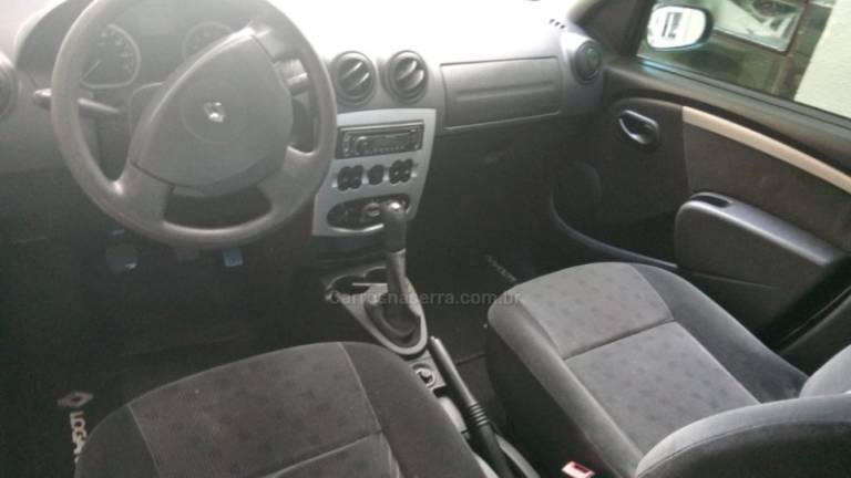 RENAULT - LOGAN - 2008/2008 - Prata - R$ 22.500,00