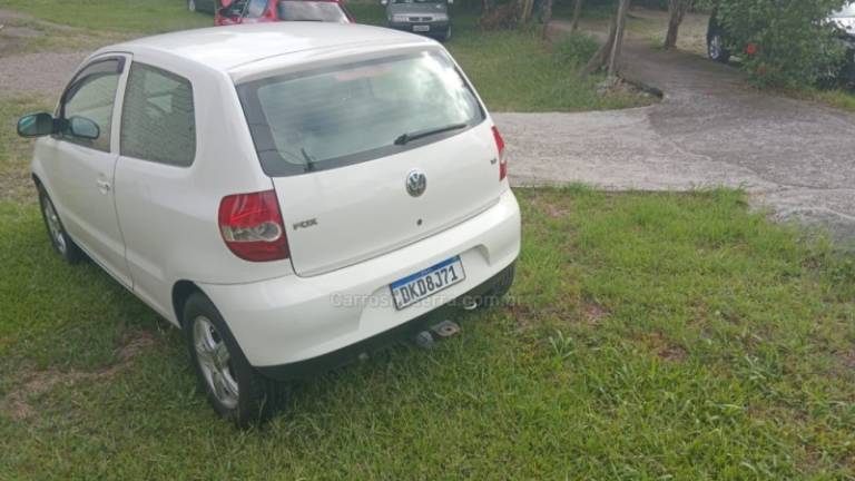 VOLKSWAGEN - FOX - 2004/2004 - Branca - R$ 22.500,00