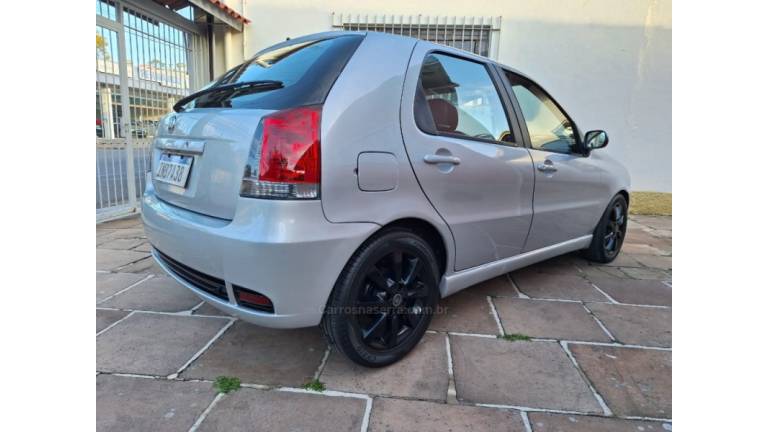 FIAT - PALIO - 2007/2007 - Prata - R$ 26.900,00