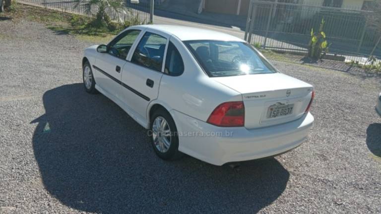 CHEVROLET - VECTRA - 2000/2000 - Branca - R$ 18.500,00