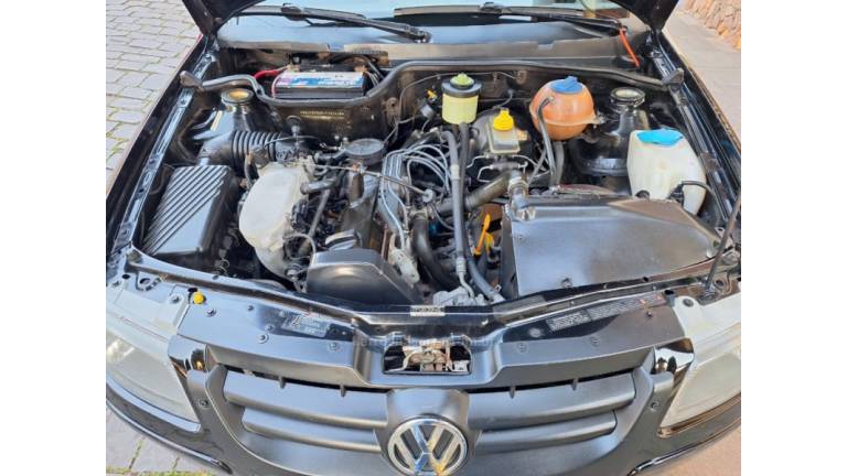 VOLKSWAGEN - SAVEIRO - 2007/2007 - Preta - R$ 41.000,00