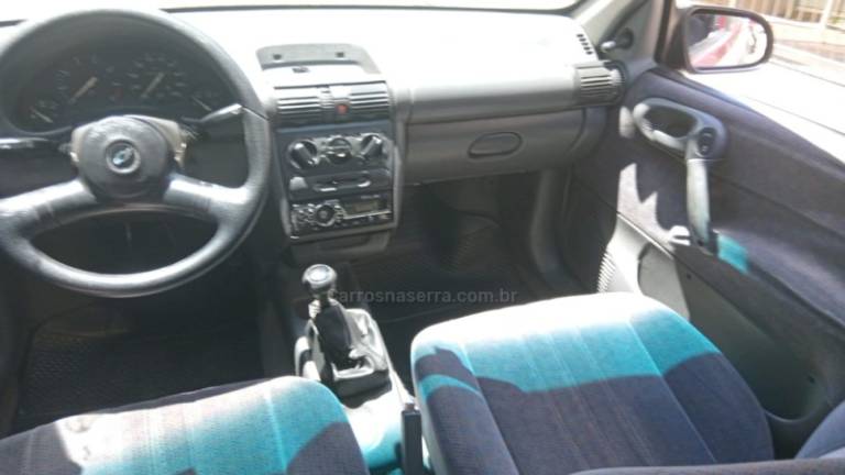 CHEVROLET - CORSA - 1996/1996 - Vermelha - R$ 12.900,00